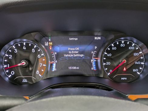 Used 2024 Jeep Compass Limited image 14