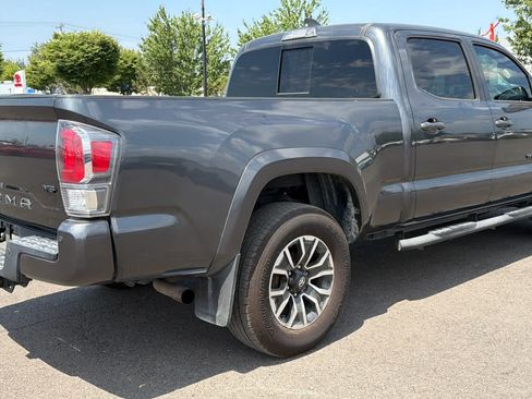 Used 2021 Toyota Tacoma TRD Sport w/ TRD Premium Sport Package AWD/4WD image 4