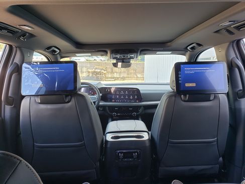 New 2025 Chevrolet Tahoe Premier image 38