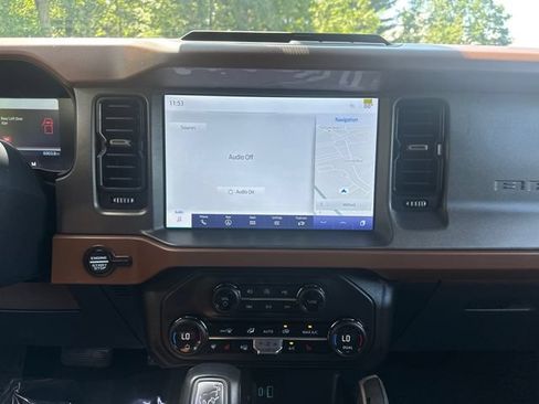 Used 2024 Ford Bronco Outer Banks AWD/4WD image 26