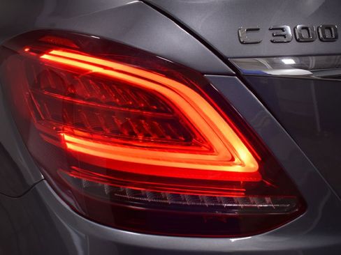 Used 2021 Mercedes-Benz C 300 4MATIC Sedan w/ Driver Assistance Package image 37