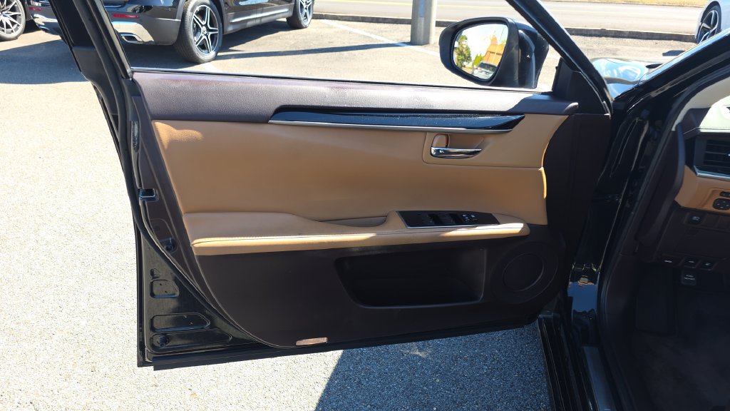 Used 2017 Lexus ES 350 w/ Accessory Package 2 FWD image 10