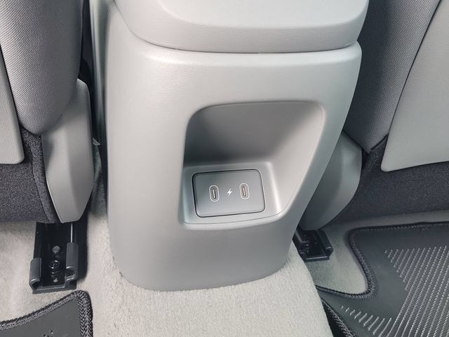 New 2026 Hyundai Elantra Sport FWD image 22