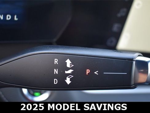 New 2025 Chevrolet Equinox LT w/ Safety and Technology Package image 23