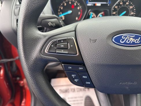 Used 2019 Ford Escape S image 26