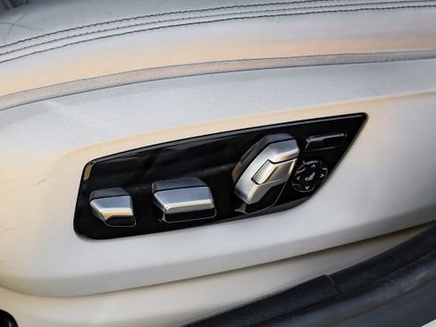 Used 2019 BMW 540i w/ Executive Package image 39