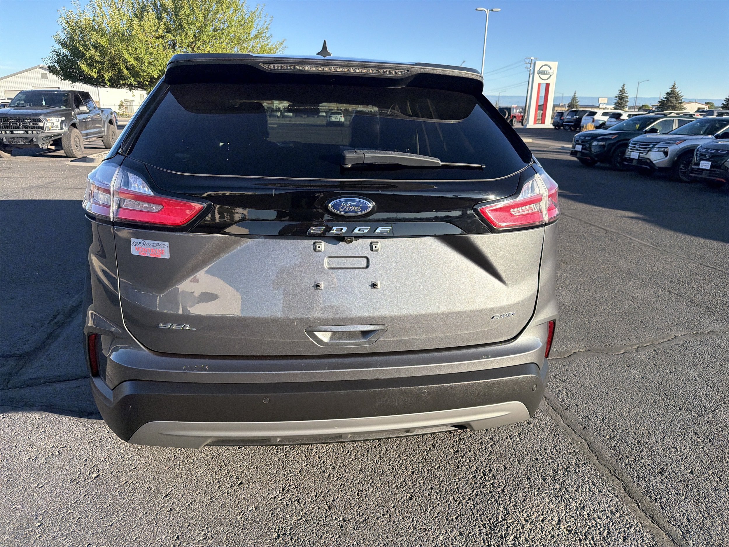 Used 2024 Ford Edge SEL AWD/4WD image 5