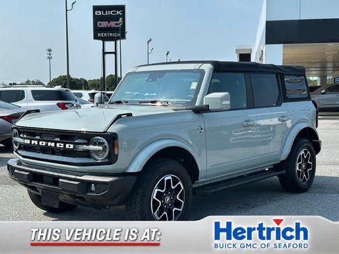 Used 2021 Ford Bronco Outer Banks AWD/4WD image 1