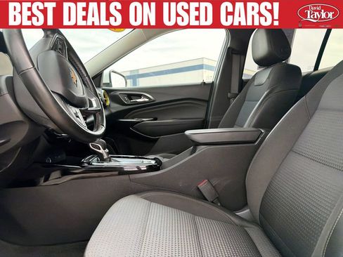 Used 2024 Chevrolet Trax LT w/ Driver Confidence Package FWD image 10