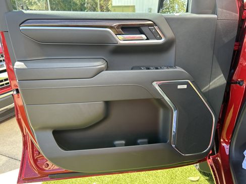 New 2026 Chevrolet Silverado 1500 LT Trail Boss w/ Convenience Package II image 10