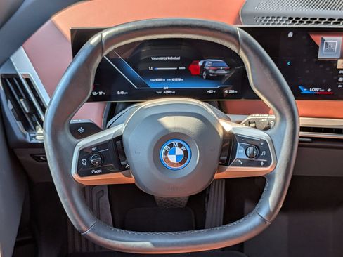 Used 2023 BMW iX xDrive50 w/ Premium Package AWD/4WD image 31
