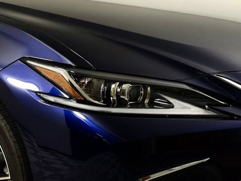Used 2025 Lexus ES 350 w/ Premium Package FWD image 15