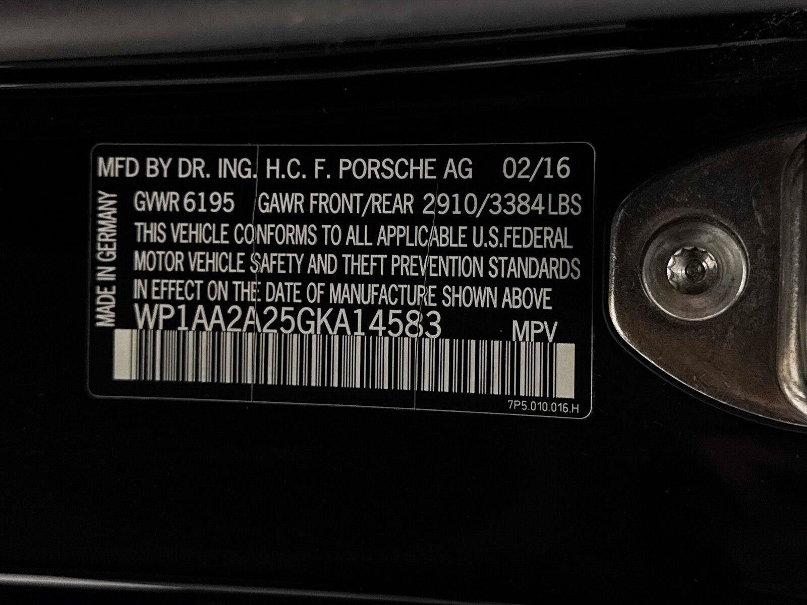 Used 2016 Porsche Cayenne AWD/4WD image 35