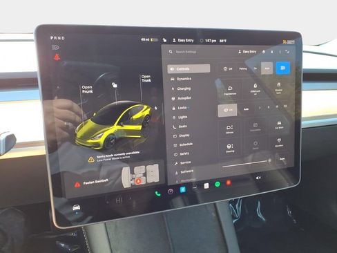 Used 2023 Tesla Model 3 Standard Range image 25