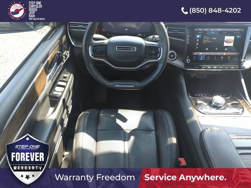 Used 2024 Jeep Grand Wagoneer L 4WD image 13