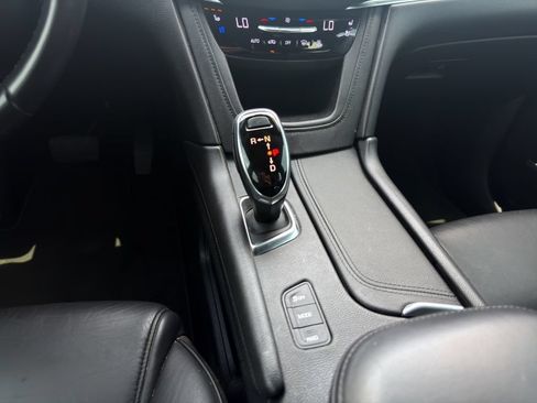 Used 2019 Cadillac XT5 Platinum AWD/4WD image 15