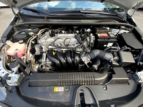 Used 2020 Toyota Corolla LE FWD image 30
