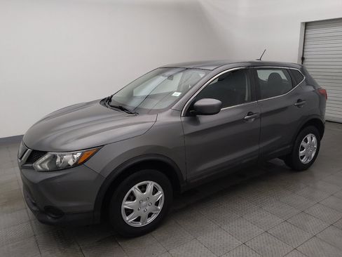 Used 2019 Nissan Rogue Sport S FWD image 2