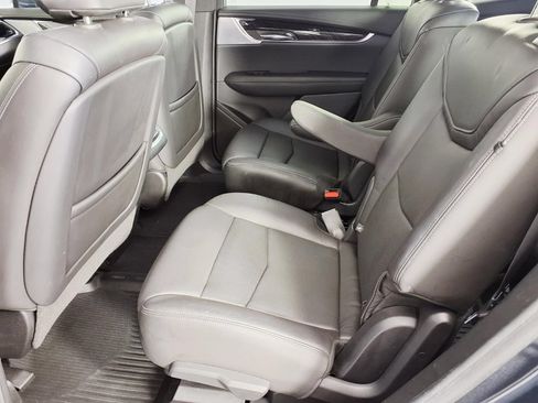 Used 2020 Cadillac XT6 Premium Luxury FWD image 10