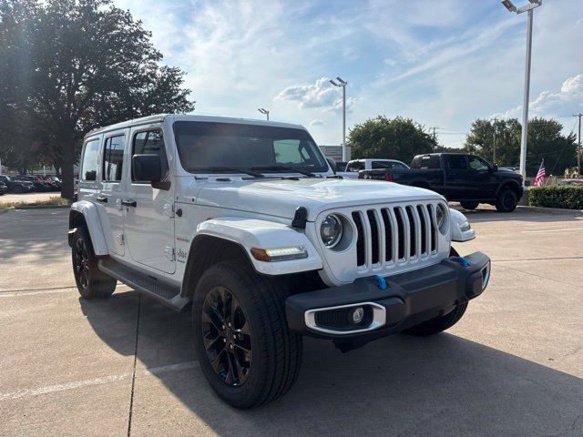 Used 2023 Jeep Wrangler Unlimited Sahara w/ Cold Weather Group AWD/4WD image 1