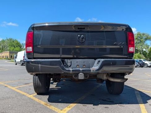 Used 2019 RAM 1500 Express w/ Express Value Package AWD/4WD image 6