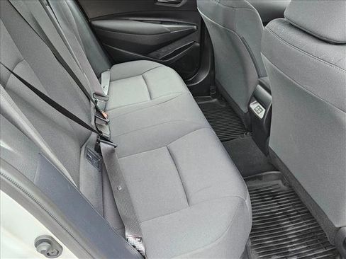 Used 2025 Toyota Corolla LE FWD image 18