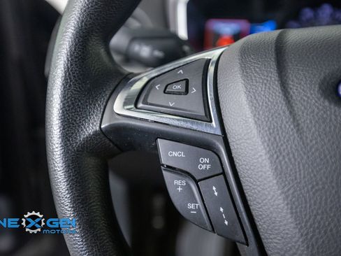 Used 2020 Ford Fusion SE FWD image 14