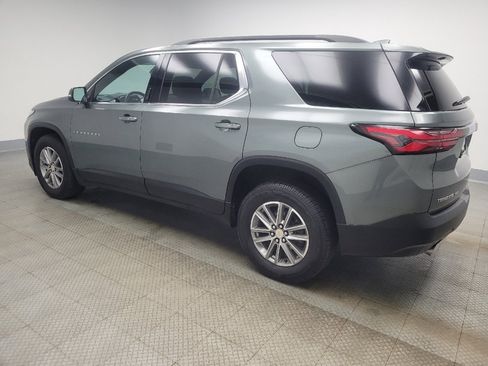 Used 2023 Chevrolet Traverse LT image 3