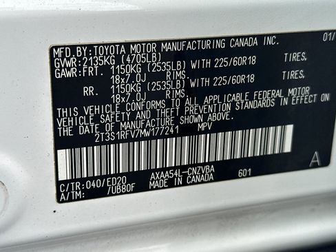 Used 2021 Toyota RAV4 TRD Off-Road w/ TRD Off-Road Weather Package AWD/4WD image 28