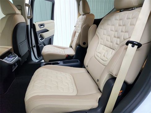 New 2026 Nissan Armada Platinum Reserve image 32