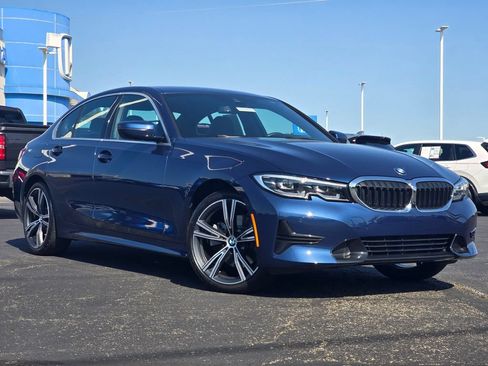 Used 2021 BMW 330i xDrive Sedan w/ Premium Package AWD/4WD image 2