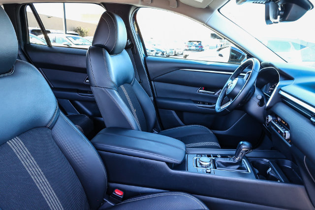 Used 2025 MAZDA CX-50 AWD 2.5 S w/ Preferred Package image 18
