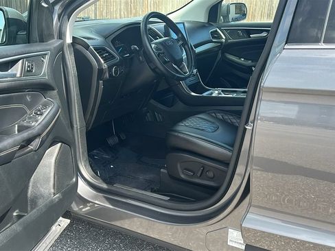 Used 2024 Ford Edge Titanium AWD/4WD image 12