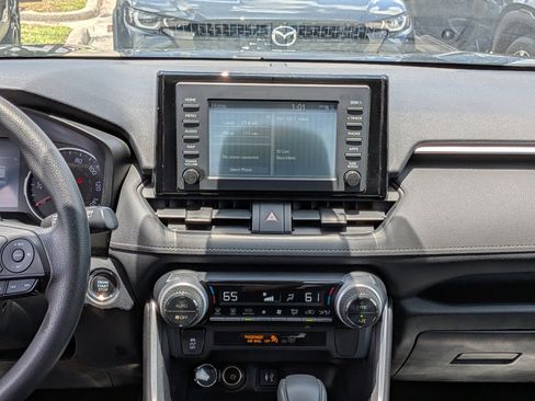Used 2019 Toyota RAV4 XLE FWD image 19