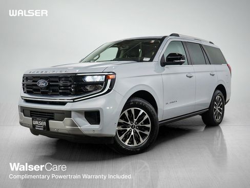 Used 2025 Ford Expedition Platinum AWD/4WD image 1