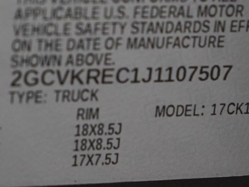 Used 2018 Chevrolet Silverado 1500 LT w/ All Star Edition image 28