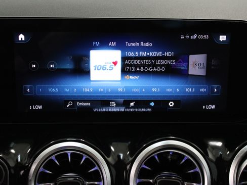 Used 2022 Mercedes-Benz GLA 250 4MATIC image 17