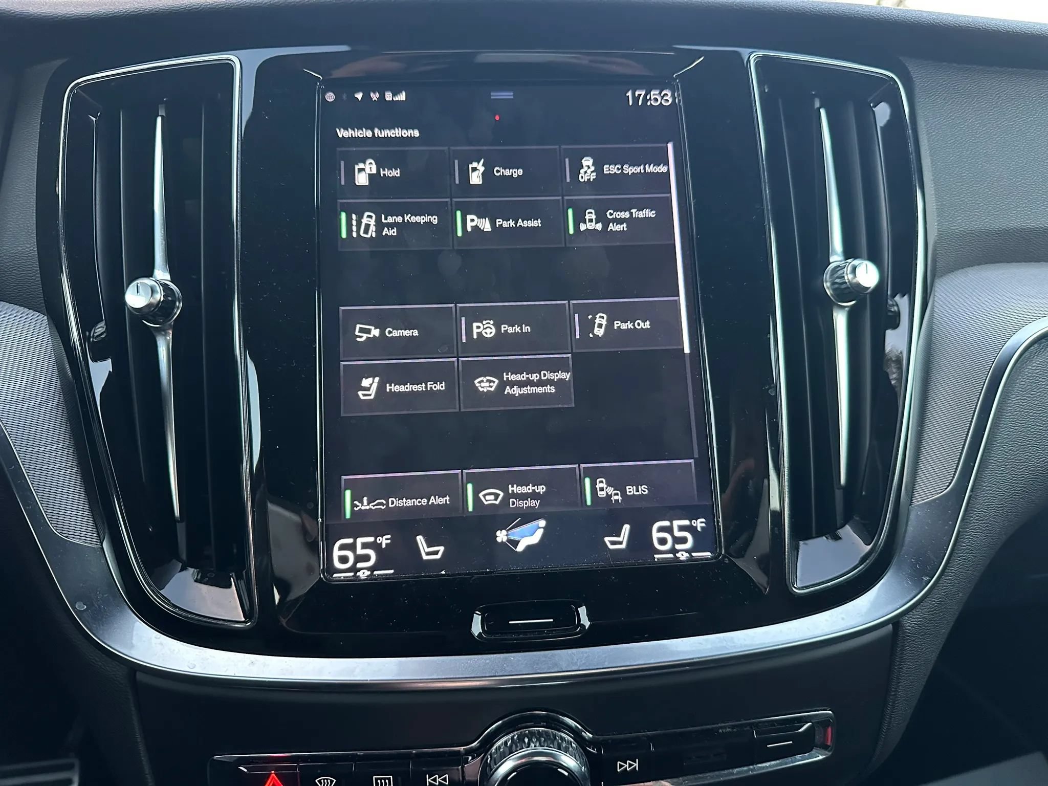 Used 2019 Volvo S60 T8 R-Design AWD/4WD image 31