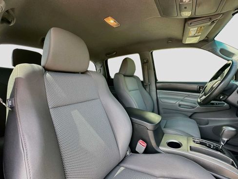 Used 2012 Toyota Tacoma 4x4 Double Cab w/ TRD Sport Pkg image 26