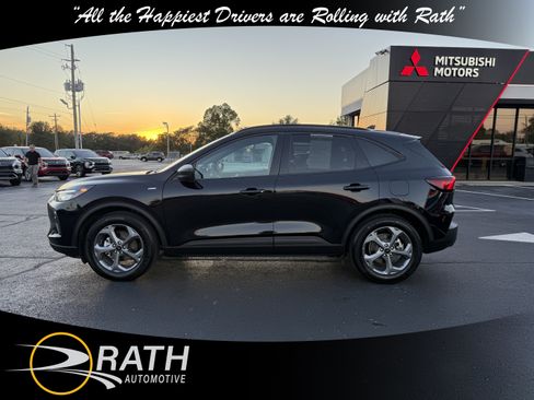 Used 2025 Ford Escape ST-Line image 6