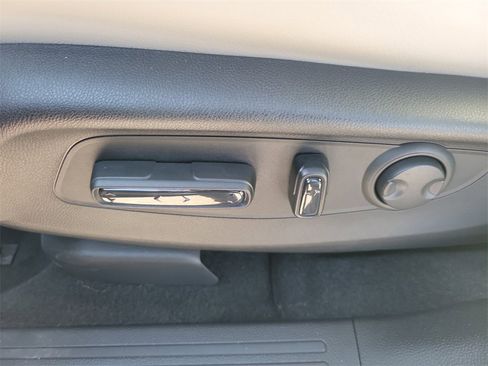 Used 2026 Honda CR-V EX-L image 16