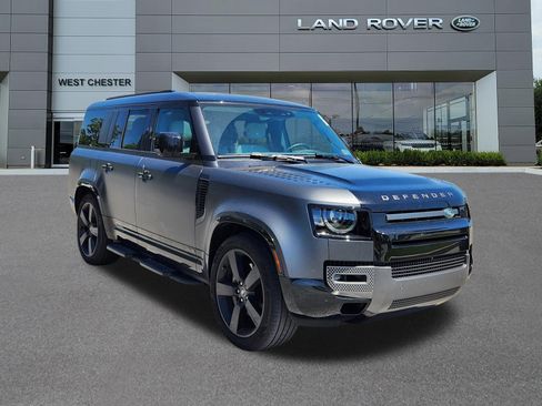 Certified 2025 Land Rover Defender 130 V8 AWD/4WD image 2