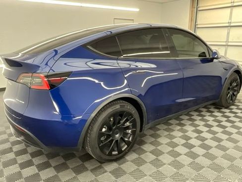 Used 2021 Tesla Model Y Long Range AWD/4WD image 20