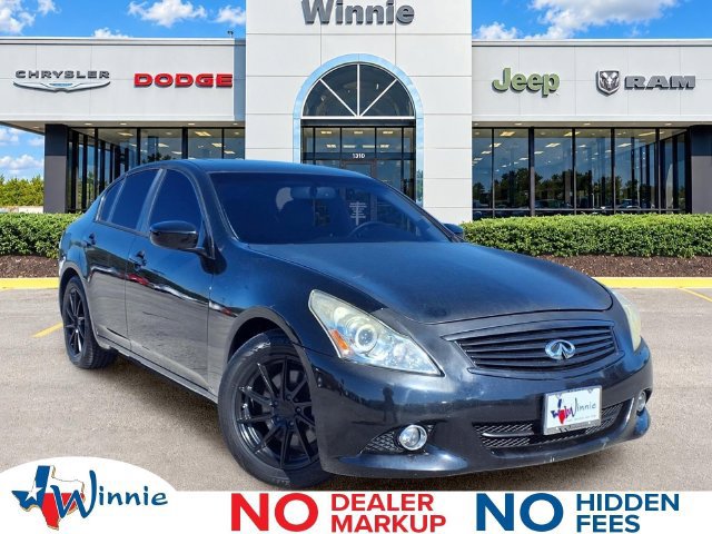 Used 2015 INFINITI Q40 w/ Moonroof Package RWD image 1