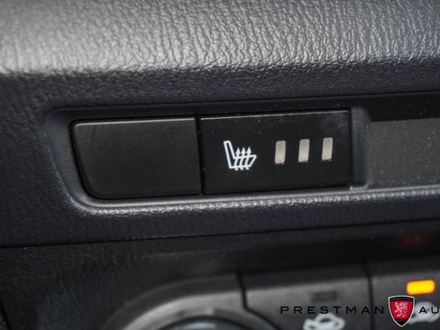 Used 2018 MAZDA MAZDA3 Touring FWD image 25