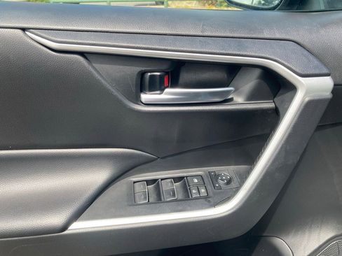 Used 2023 Toyota RAV4 XLE FWD image 13