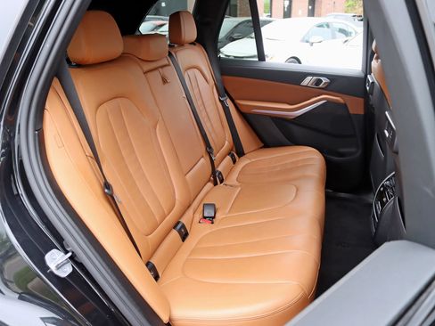 Used 2022 BMW X5 xDrive40i w/ M Sport Package AWD/4WD image 35