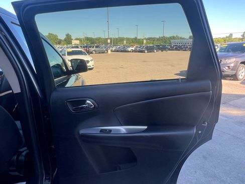 Used 2013 Dodge Journey SE image 14