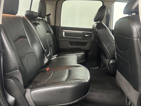 Used 2018 RAM 1500 Big Horn image 33