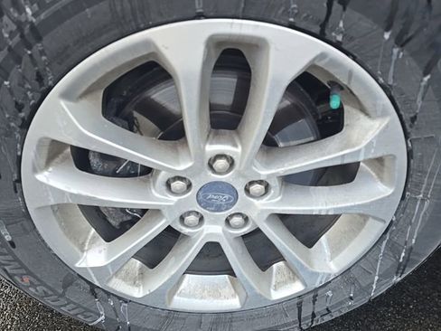 Used 2021 Ford Escape S image 8